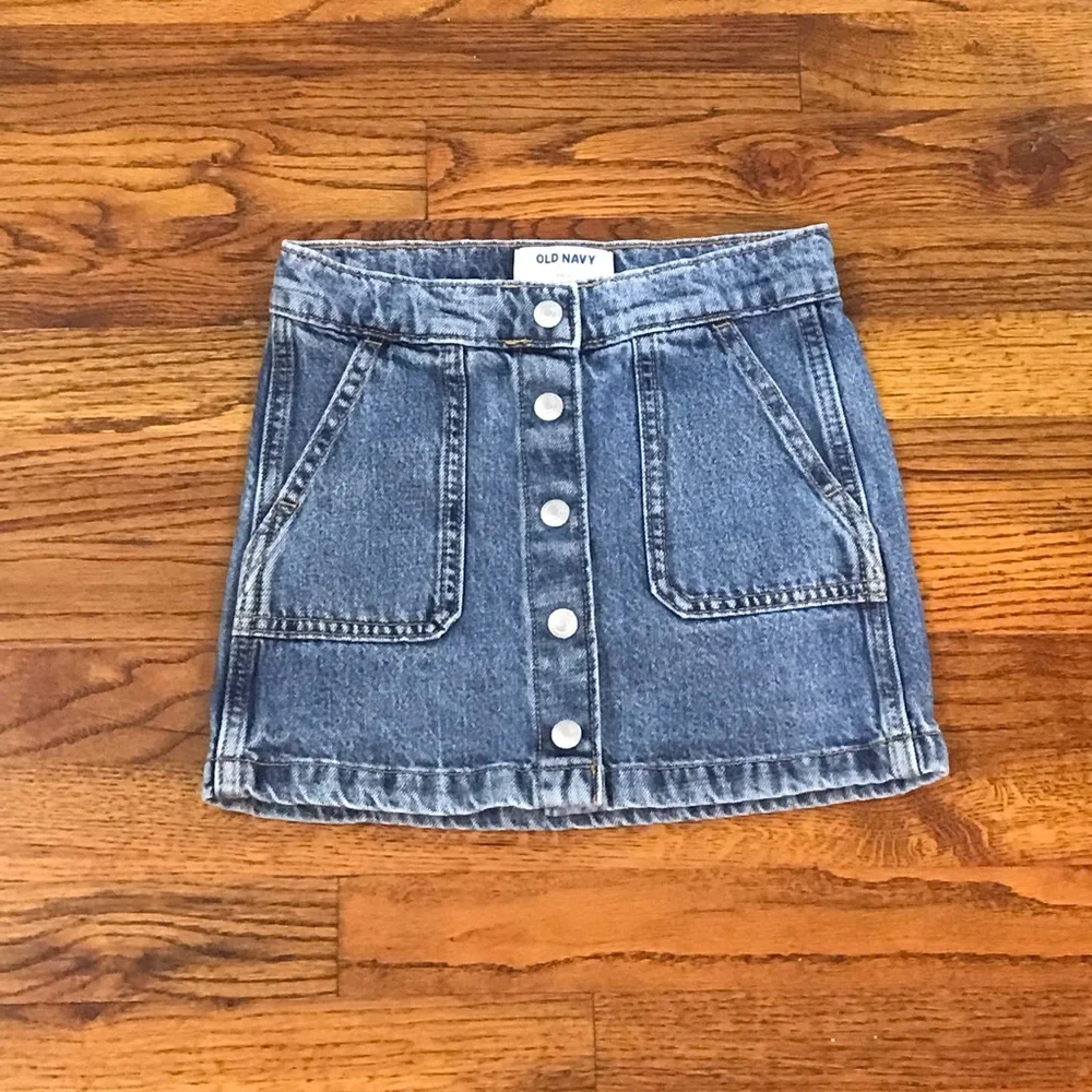 Old Navy Blue Jean Denim Skirt School Uniform Bottoms Girls 6 / 7 Small Pockets